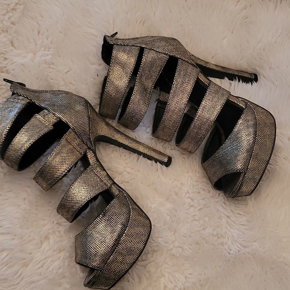 Qupid Reptile Print Metallic Platform Heels - image 5